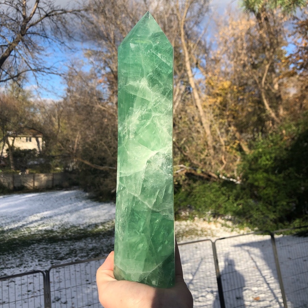Massive green fluorite tower